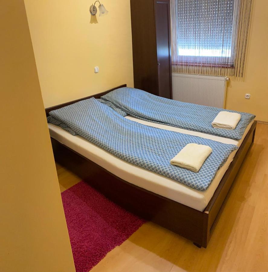 Pandora Pool Apartman Хайдусобосло Экстерьер фото